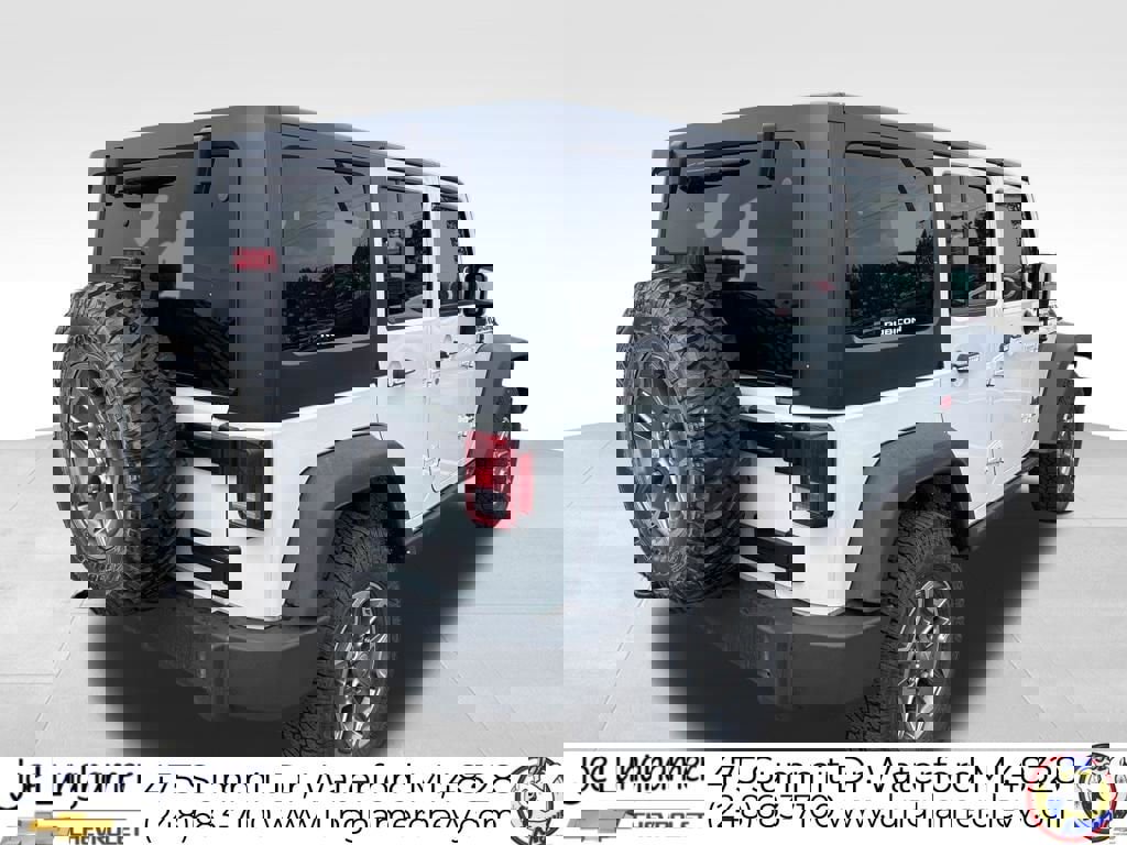 Used 2015 Jeep Wrangler Unlimited Rubicon image 3