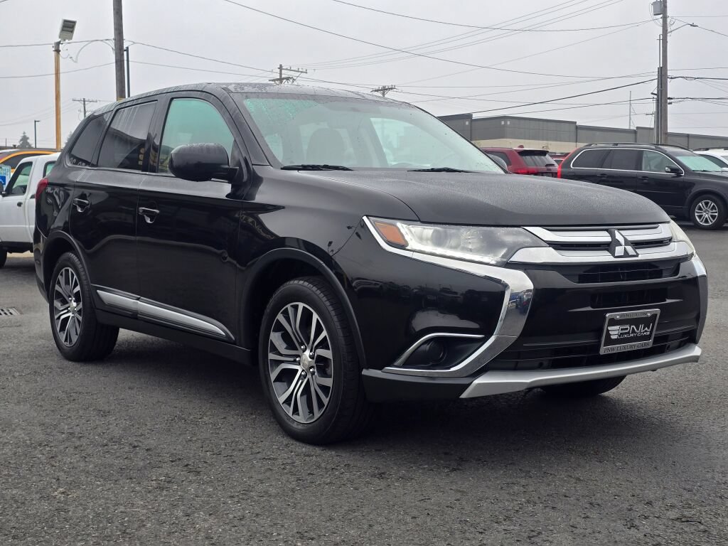 Used 2018 Mitsubishi Outlander ES FWD image 4