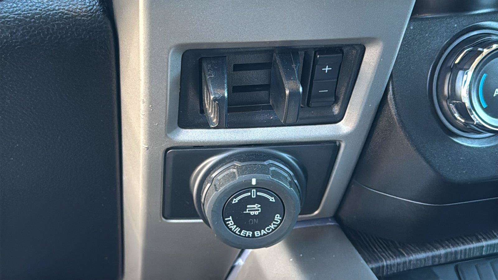 Used 2020 Ford F250 Lariat w/ Tremor Off-Road Package AWD/4WD image 29