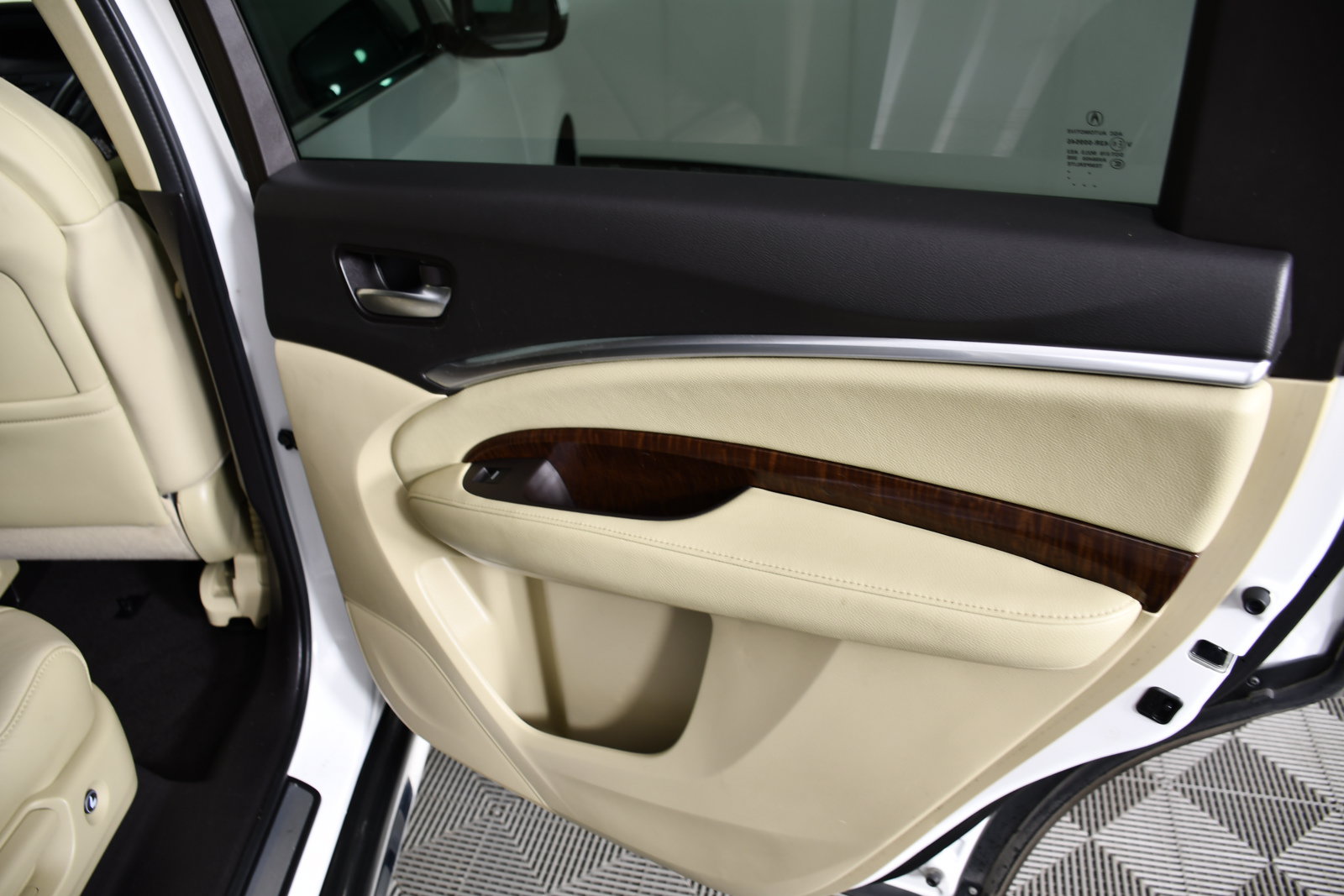 Certified 2020 Acura MDX SH-AWD image 44