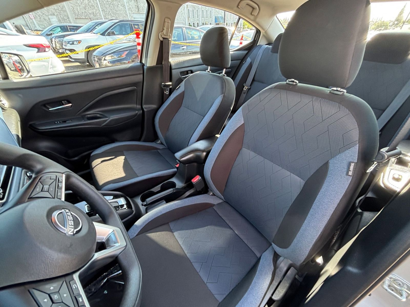 Used 2025 Nissan Versa SV image 34