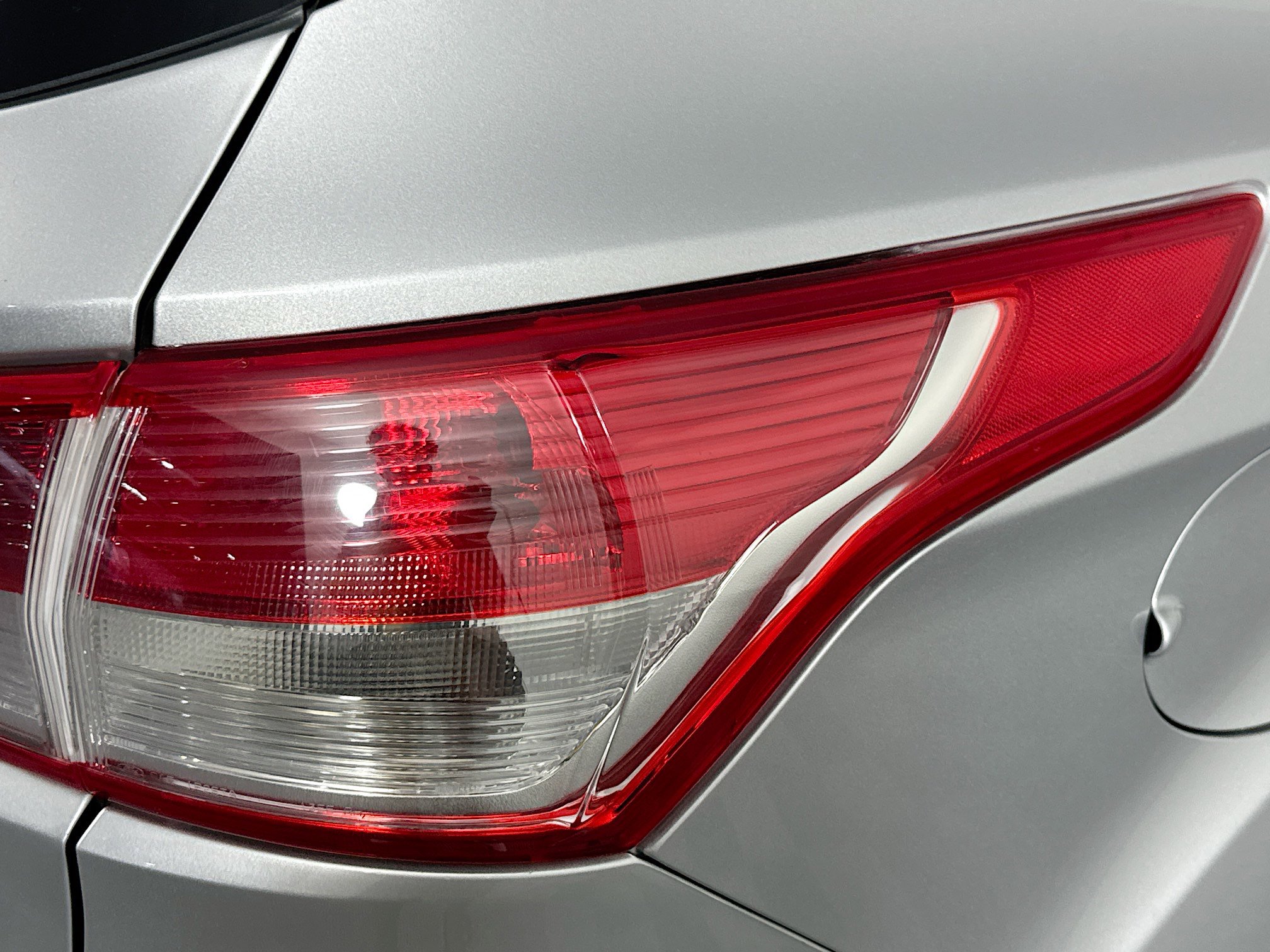 Used 2016 Ford Escape Titanium image 33