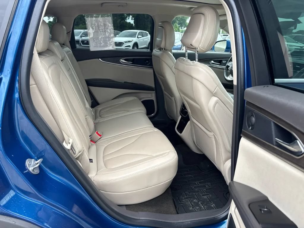 Used 2020 Lincoln Nautilus Reserve FWD image 23