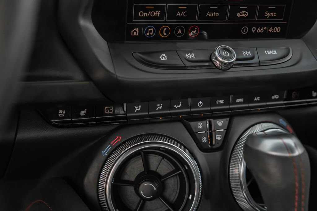 Used 2020 Chevrolet Camaro ZL1 image 25