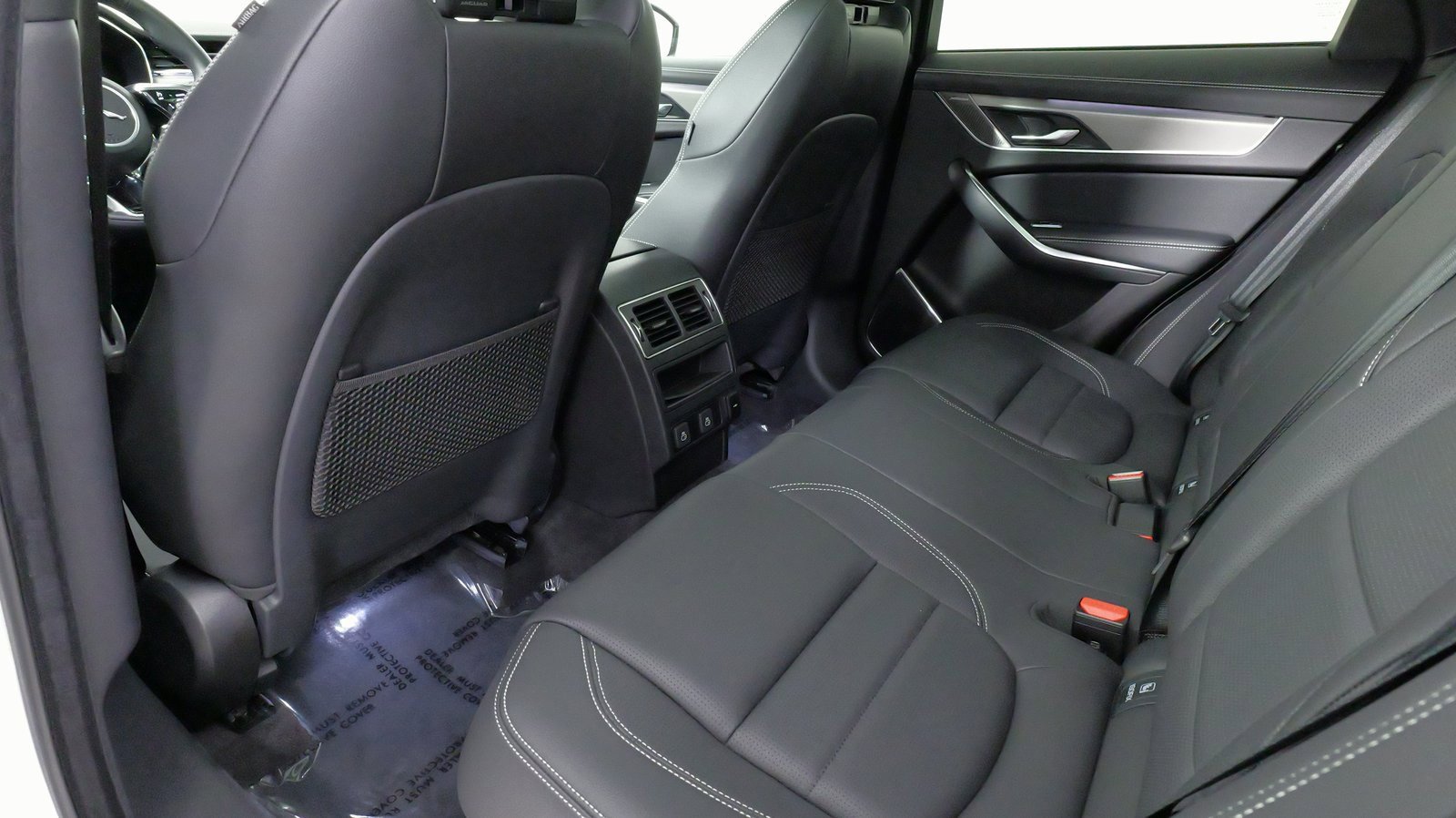 Used 2025 Jaguar F-PACE R-Dynamic S image 44