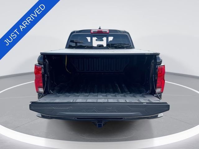 Used 2025 Chevrolet Colorado Z71 w/ Technology Package AWD/4WD image 24