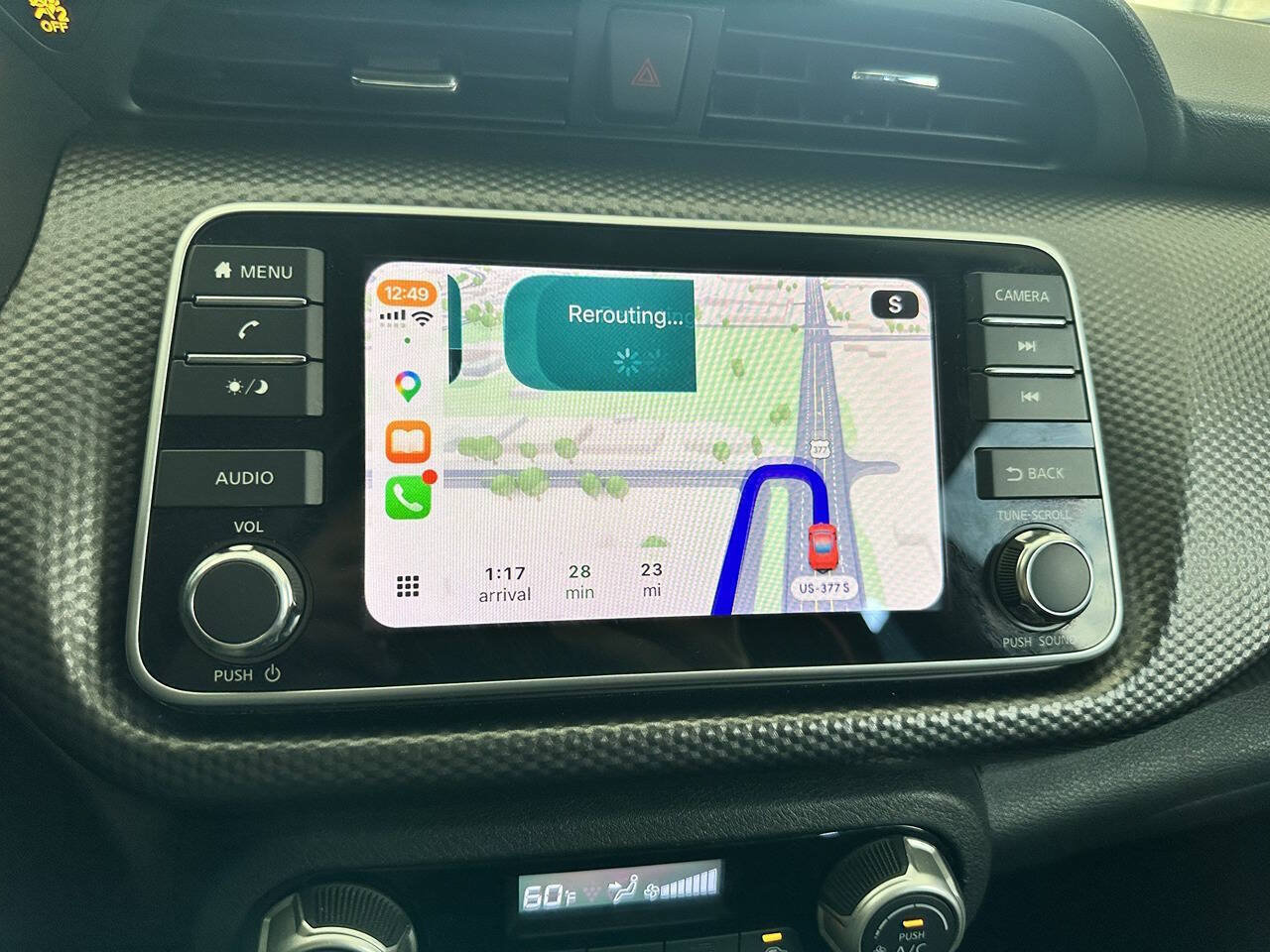 Used 2019 Nissan Kicks SV FWD image 7
