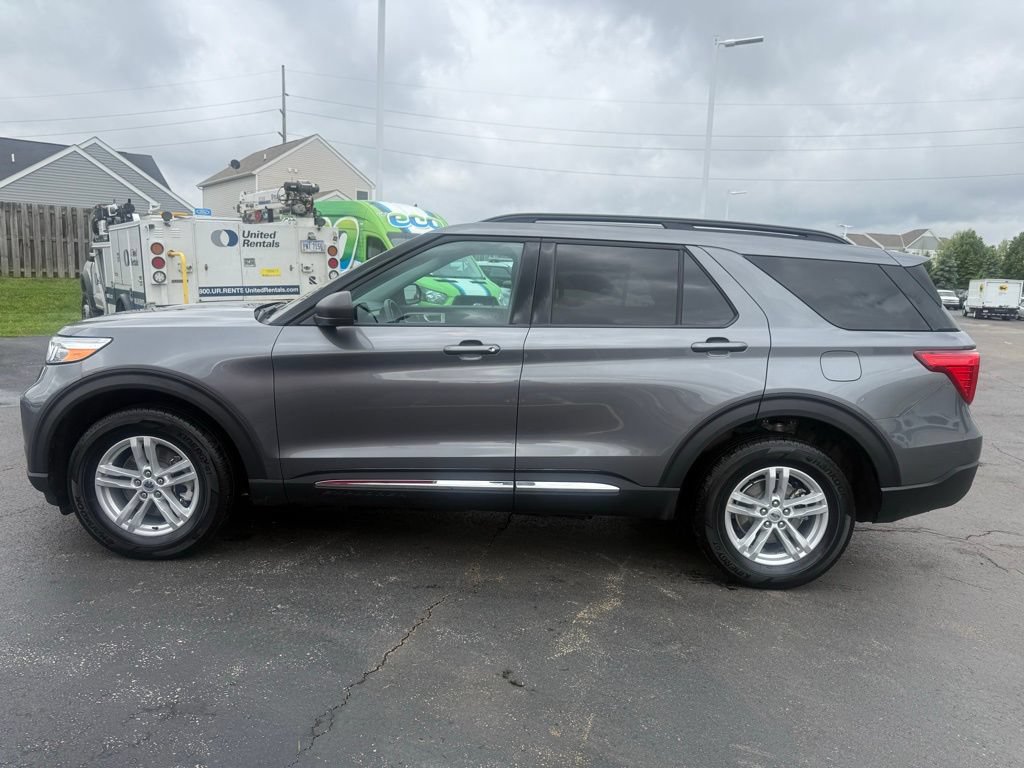 Certified 2024 Ford Explorer XLT AWD/4WD image 9