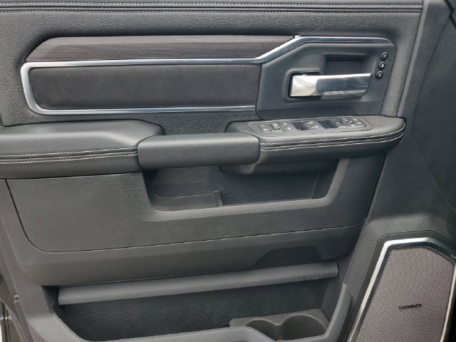New 2026 RAM 3500 Laramie AWD/4WD image 23