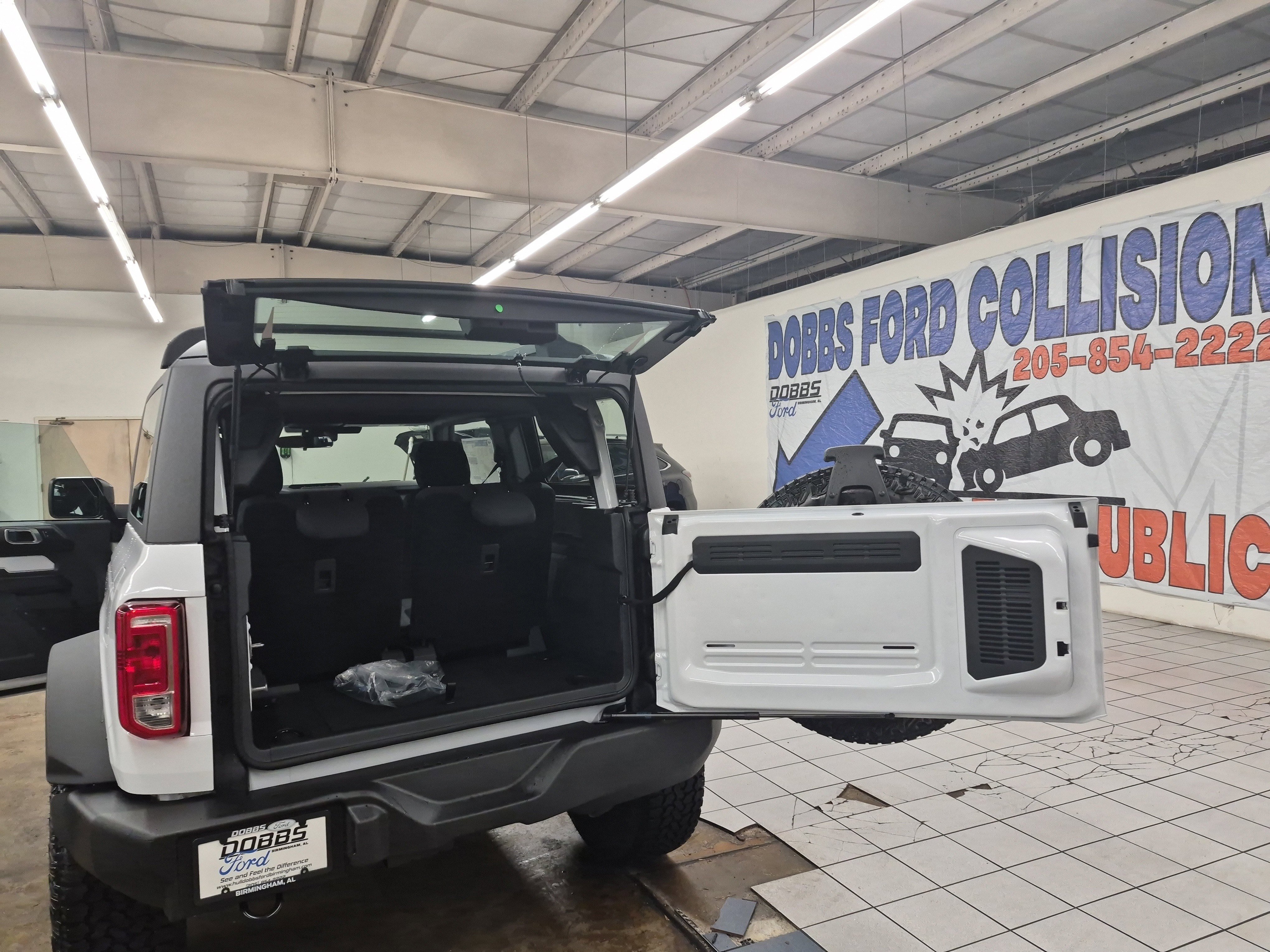 New 2025 Ford Bronco 2-Door w/ Sasquatch Package image 13