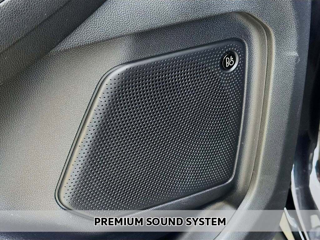 Used 2025 Ford Escape ST-Line Elite w/ Tech Pack #2 image 4