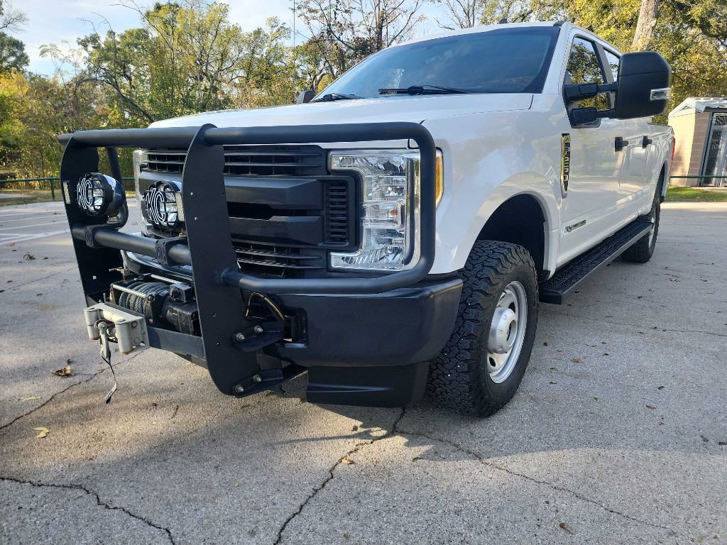 Used 2017 Ford F250 XL w/ Power Equipment Group image 4