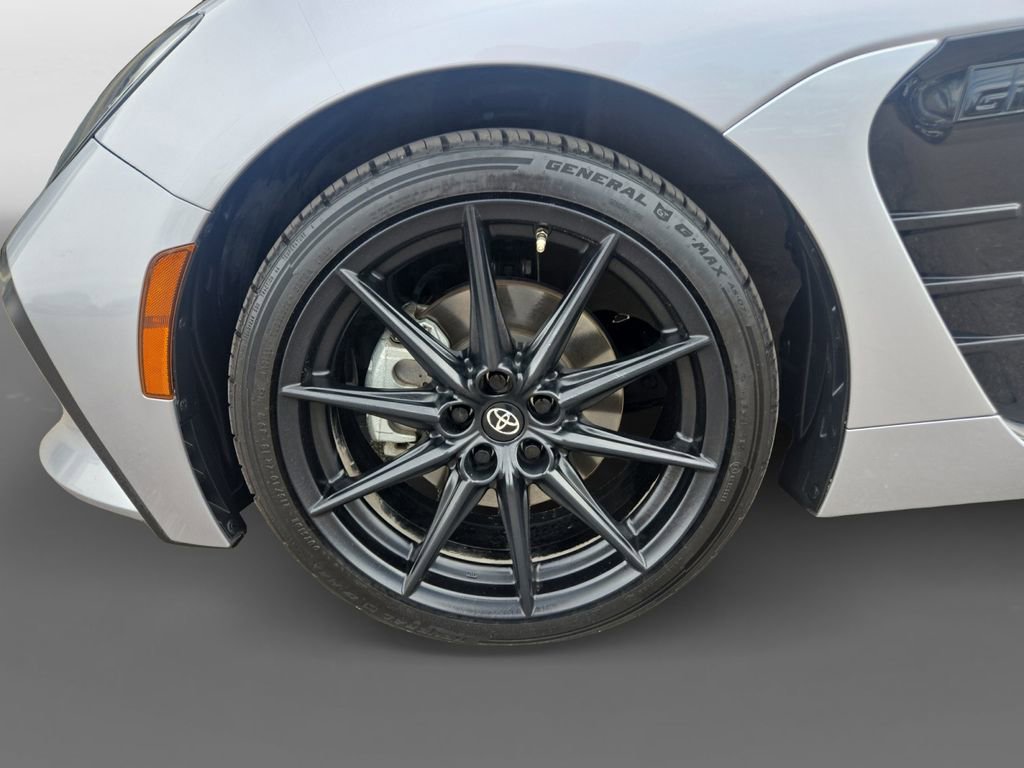 Used 2022 Toyota GR86 Premium image 15