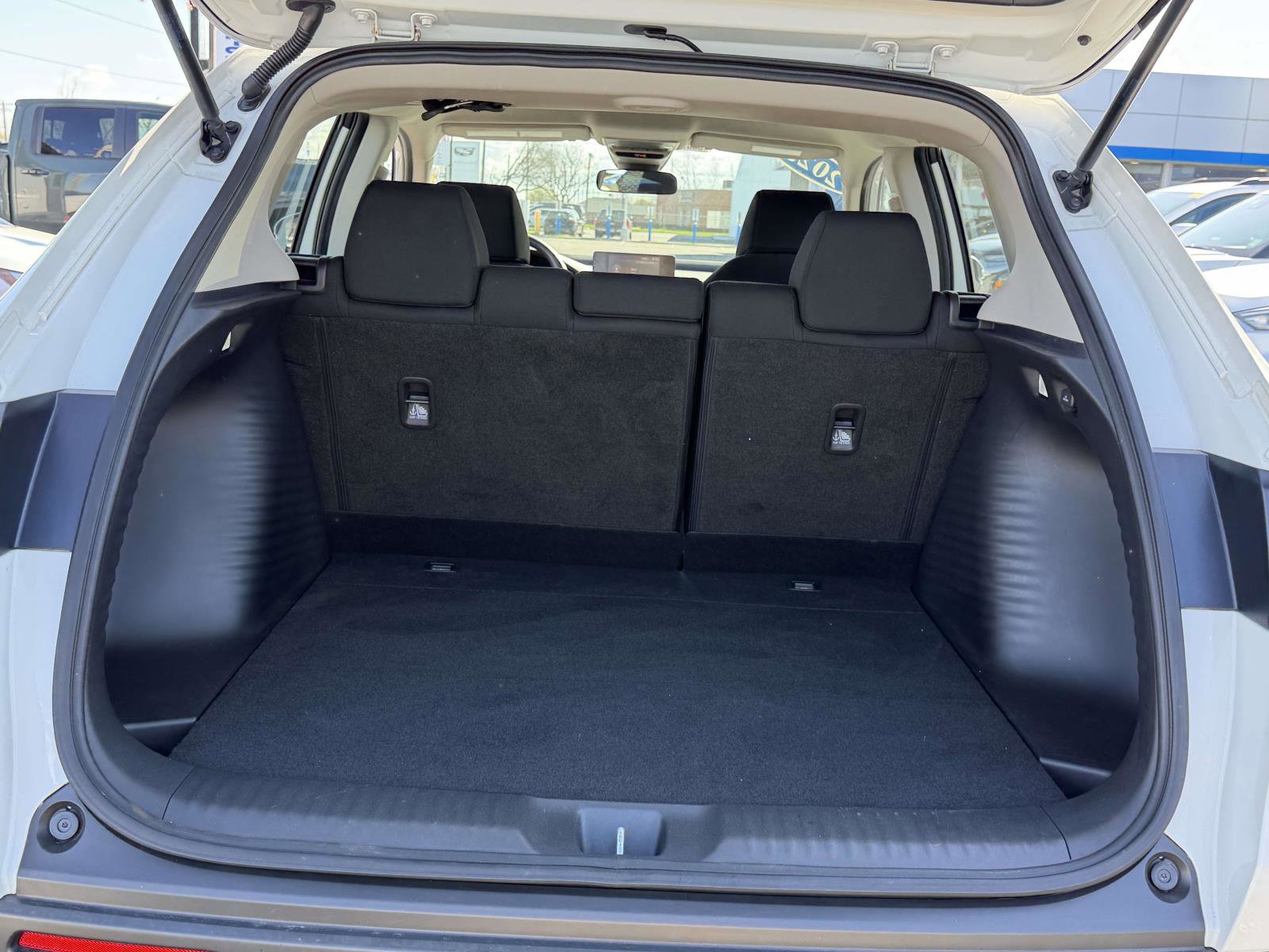 Used 2023 Honda HR-V LX image 7