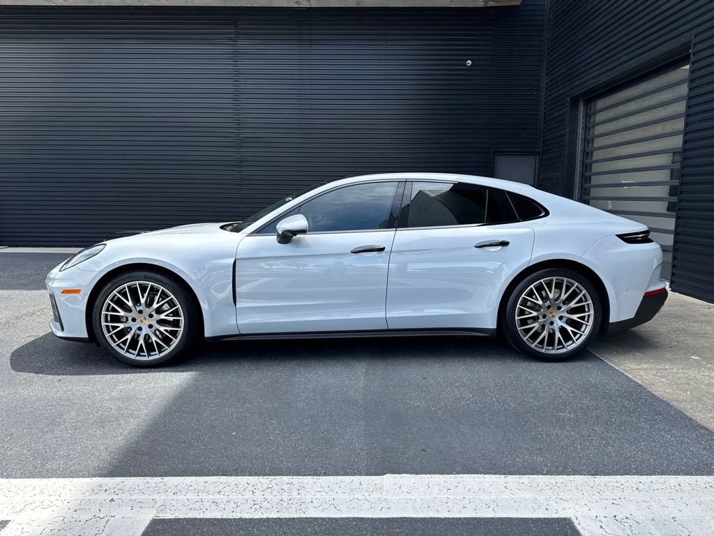 Certified 2025 Porsche Panamera image 6