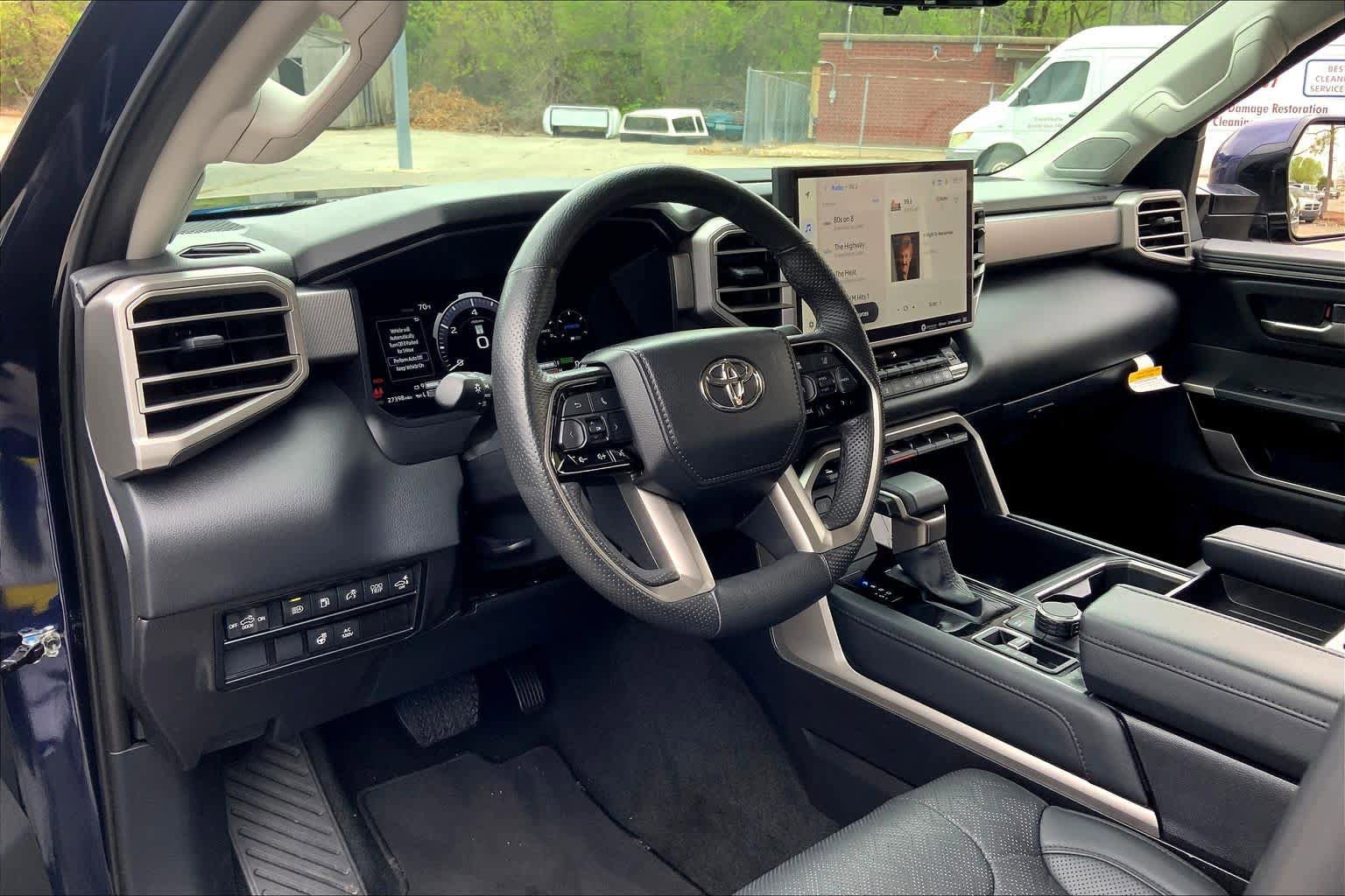 Used 2024 Toyota Tundra Limited AWD/4WD image 18