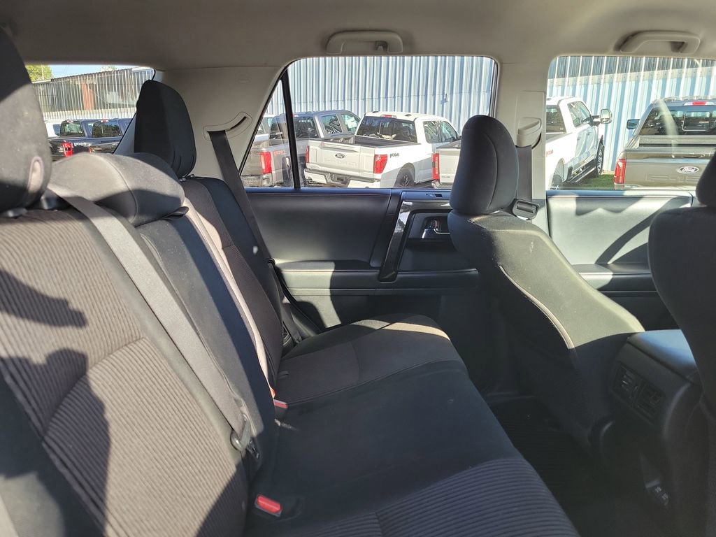 Used 2021 Toyota 4Runner TRD Off-Road image 33