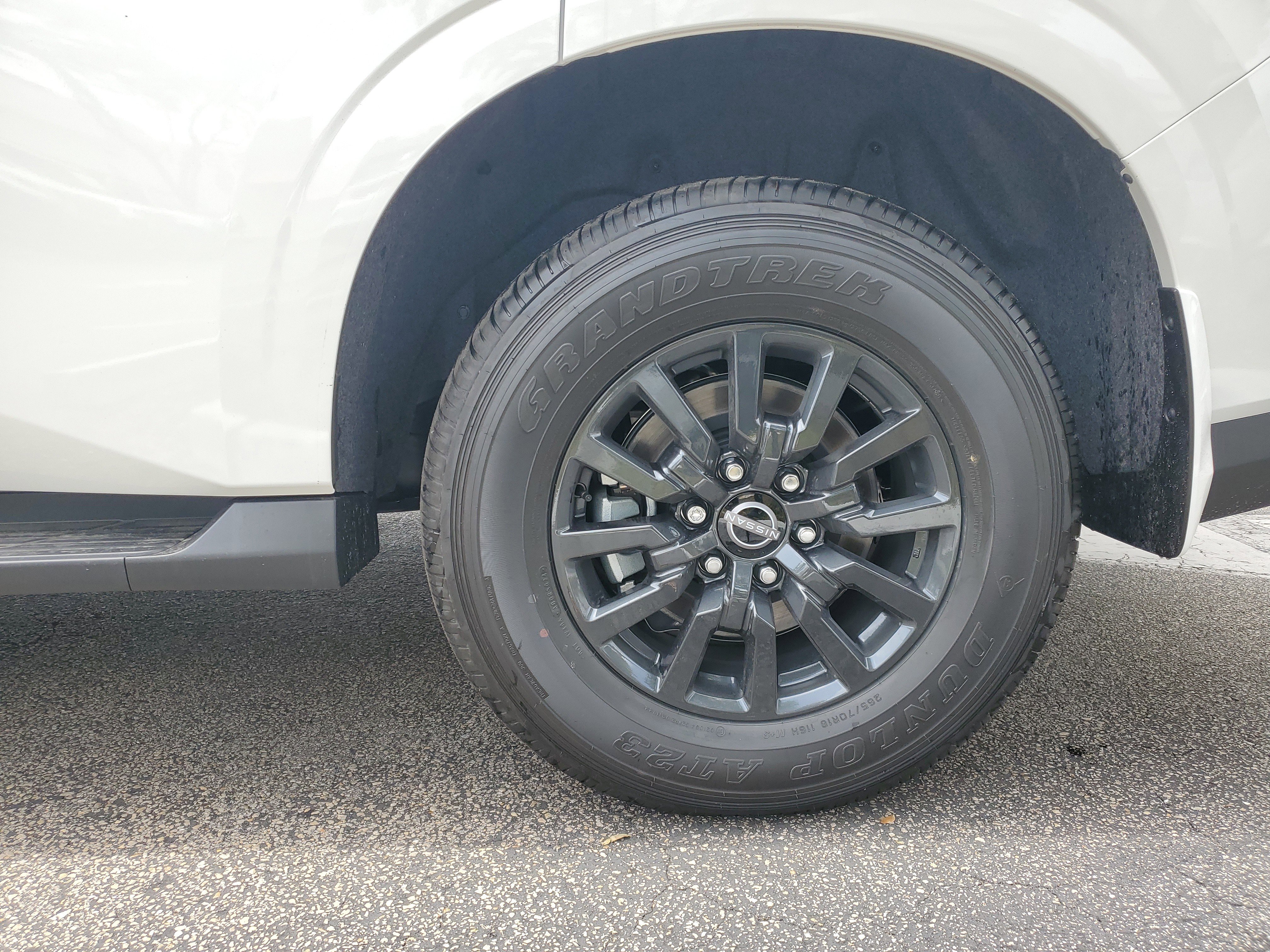 New 2025 Nissan Armada SV image 7