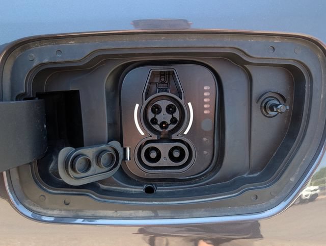 Used 2025 Jeep Wagoneer S Limited AWD/4WD image 13