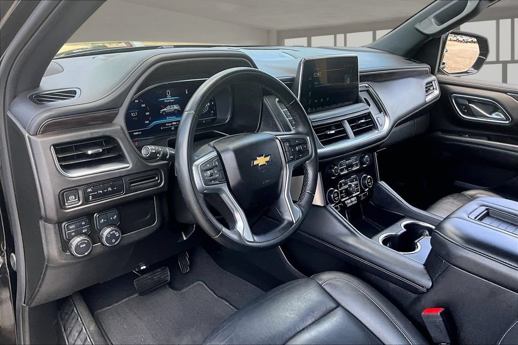 Used 2024 Chevrolet Suburban LT AWD/4WD image 17