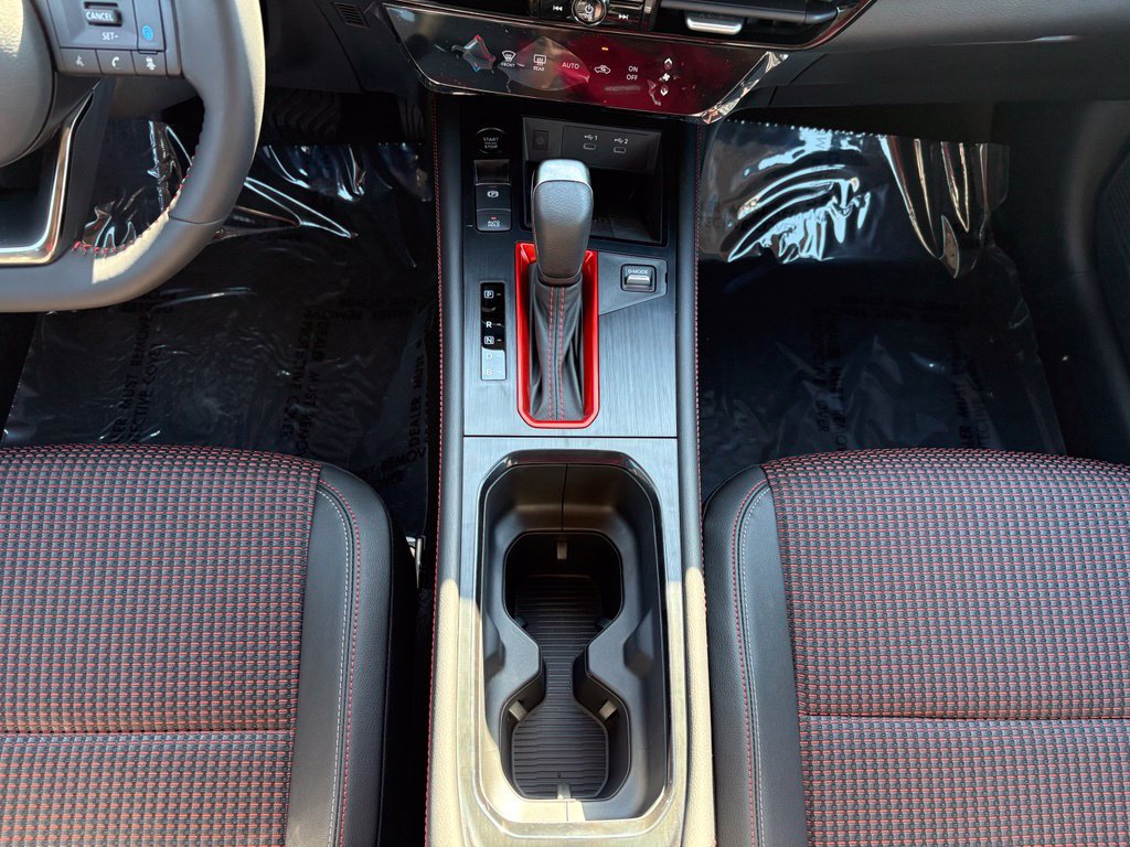 New 2027 Nissan Kicks SR FWD image 17