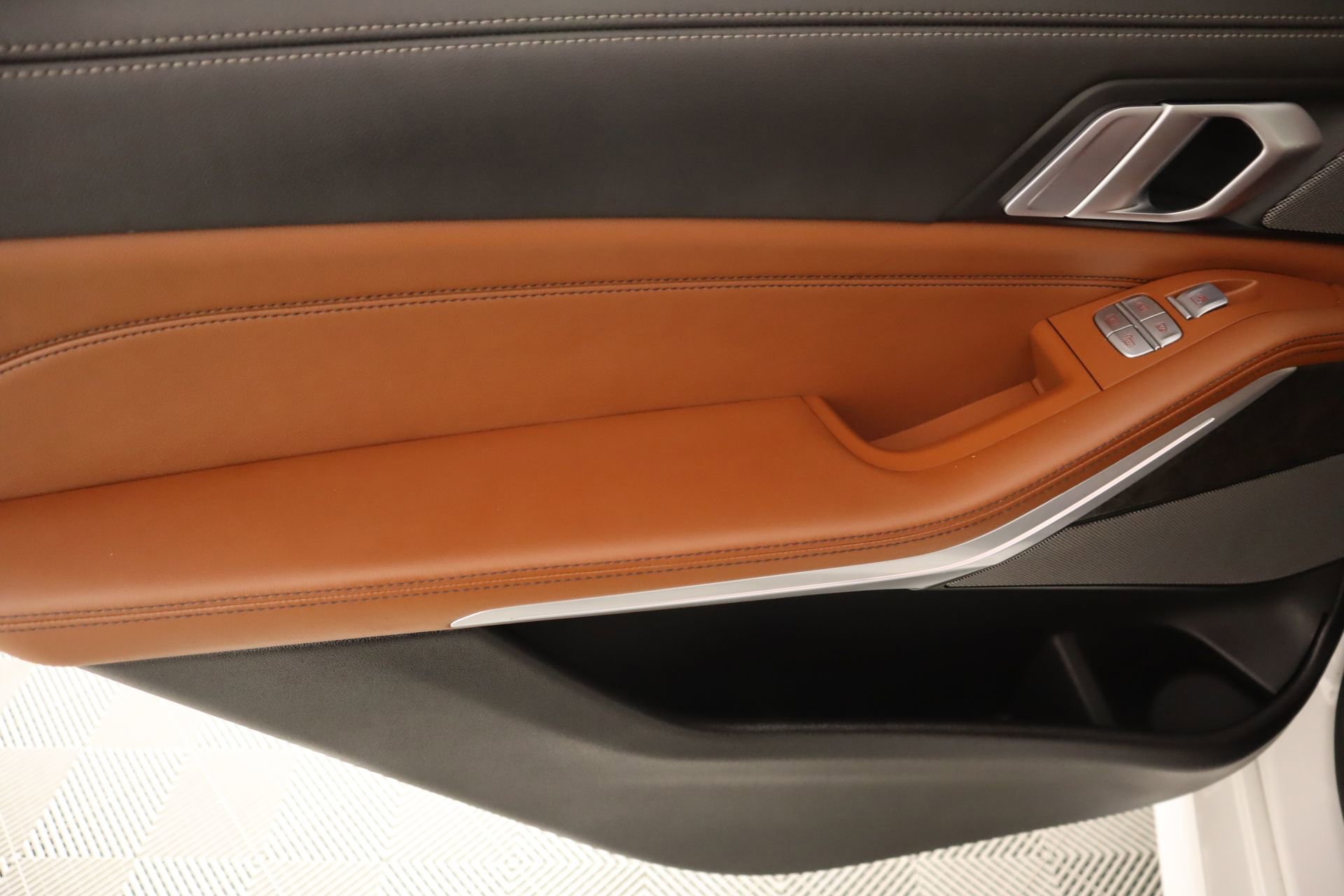 Used 2024 BMW X7 xDrive40i w/ Executive Package image 19