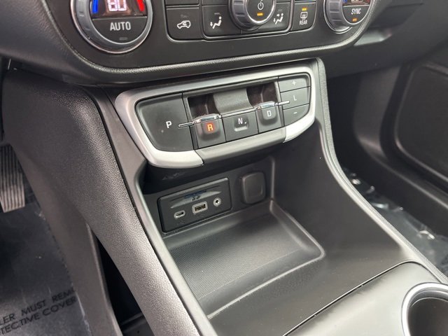 Used 2023 GMC Terrain SLT image 26
