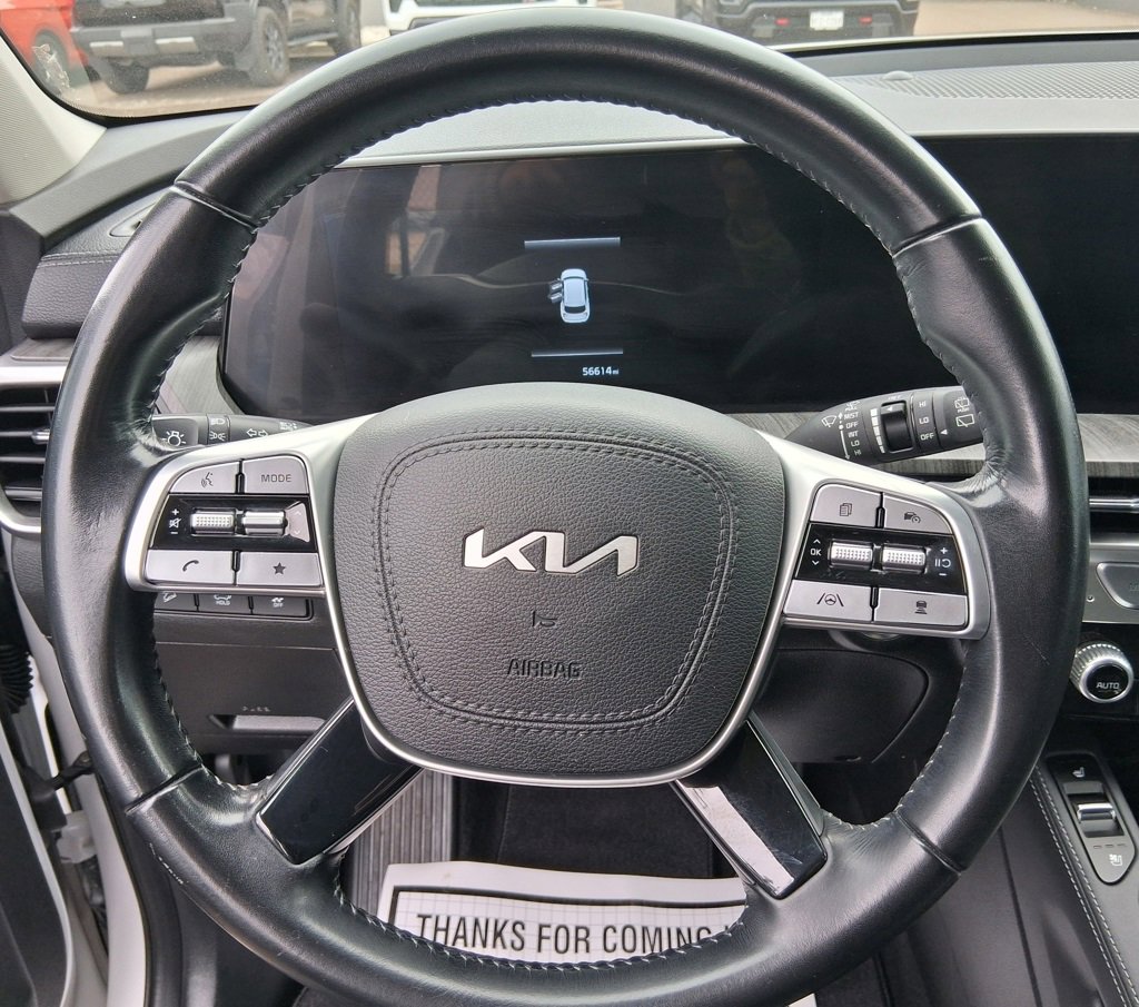 Used 2023 Kia Telluride EX w/ EX Captain's Chair Package image 13