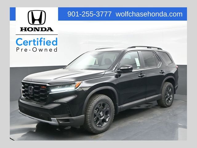 Certified 2025 Honda Pilot TrailSport image 1