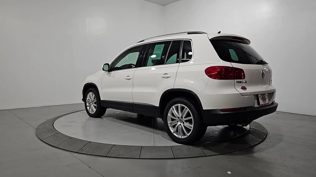 Used 2013 Volkswagen Tiguan SE AWD/4WD image 3