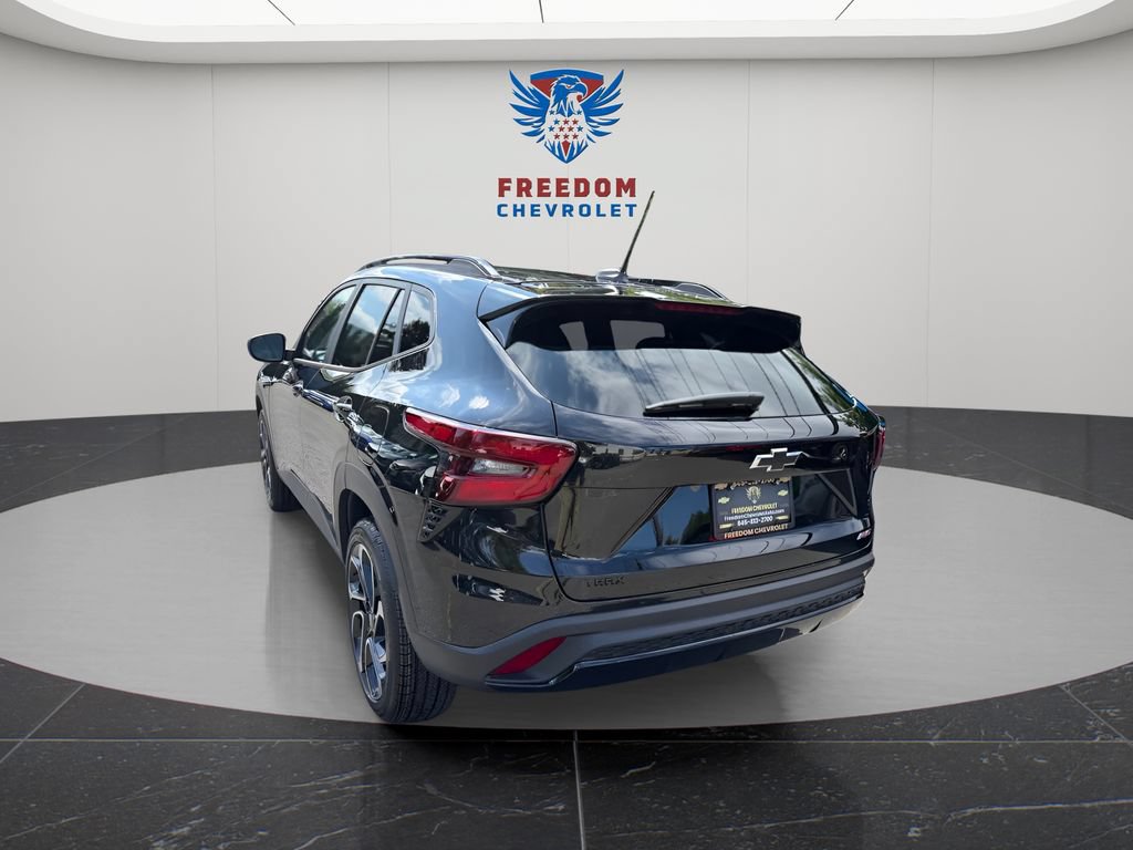New 2026 Chevrolet Trax RS w/ Driver Confidence Package FWD image 5