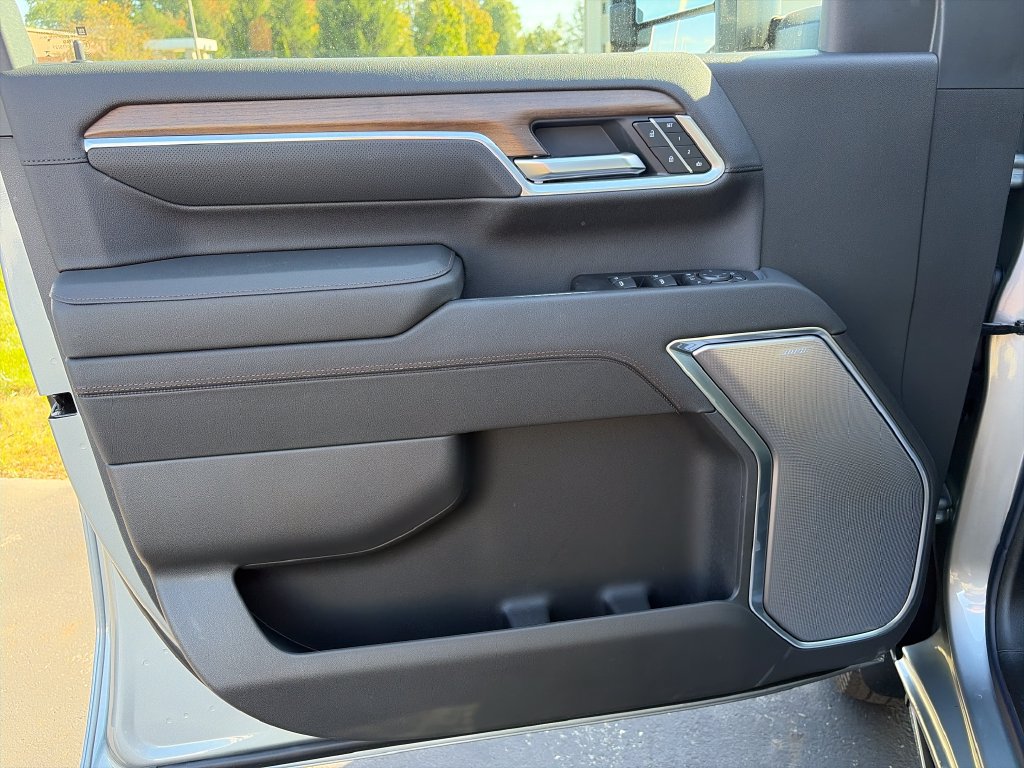 New 2026 Chevrolet Silverado 3500 High Country w/ High Country Premium Package AWD/4WD image 15
