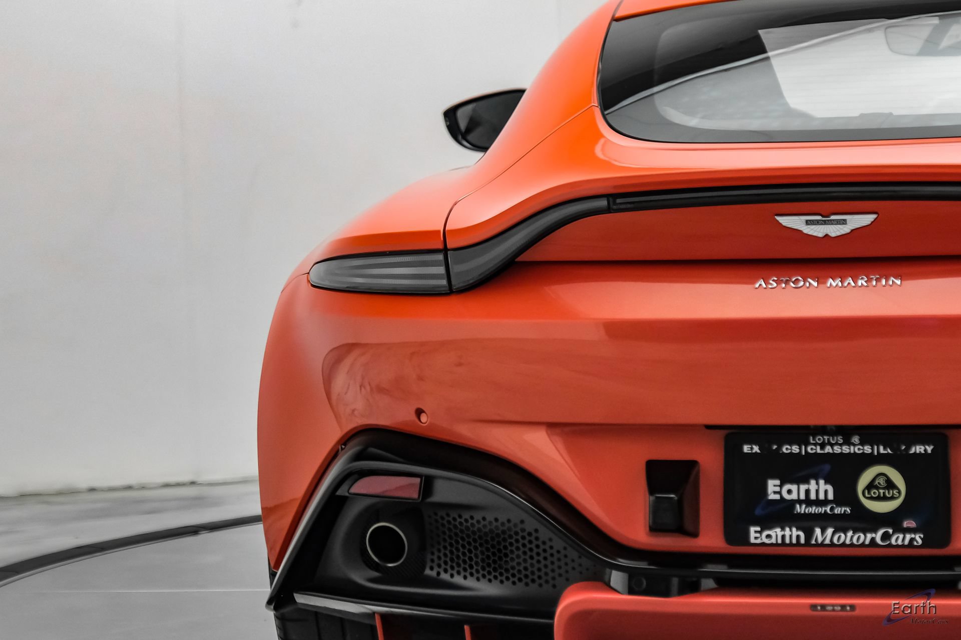 Used 2020 Aston Martin V8 Vantage Coupe RWD image 17