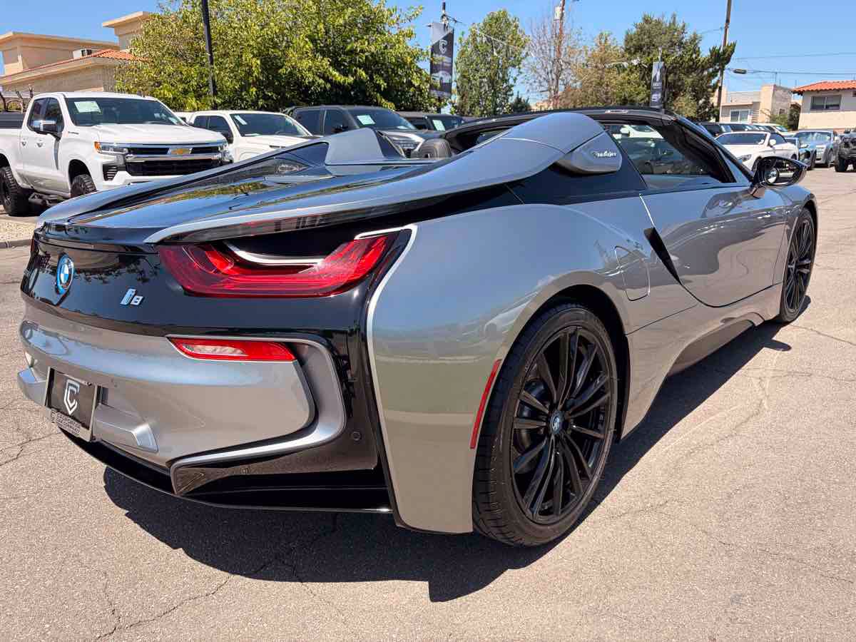 Used 2019 BMW i8 Roadster AWD/4WD image 8