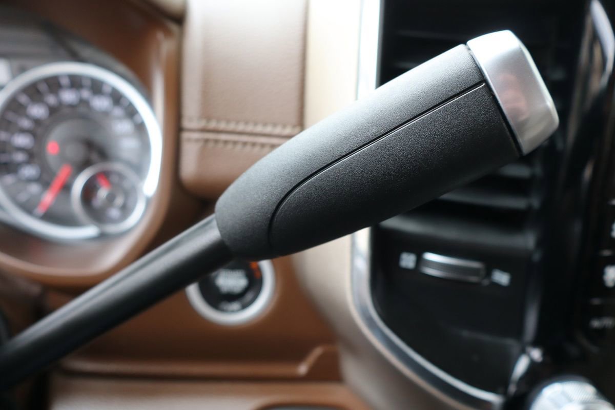 Used 2019 RAM 2500 Laramie image 32