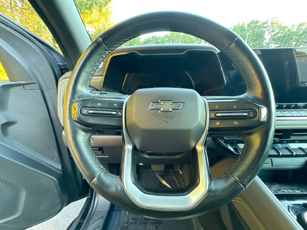 Used 2024 Chevrolet Colorado ZR2 w/ ZR2 Convenience Package III AWD/4WD image 16