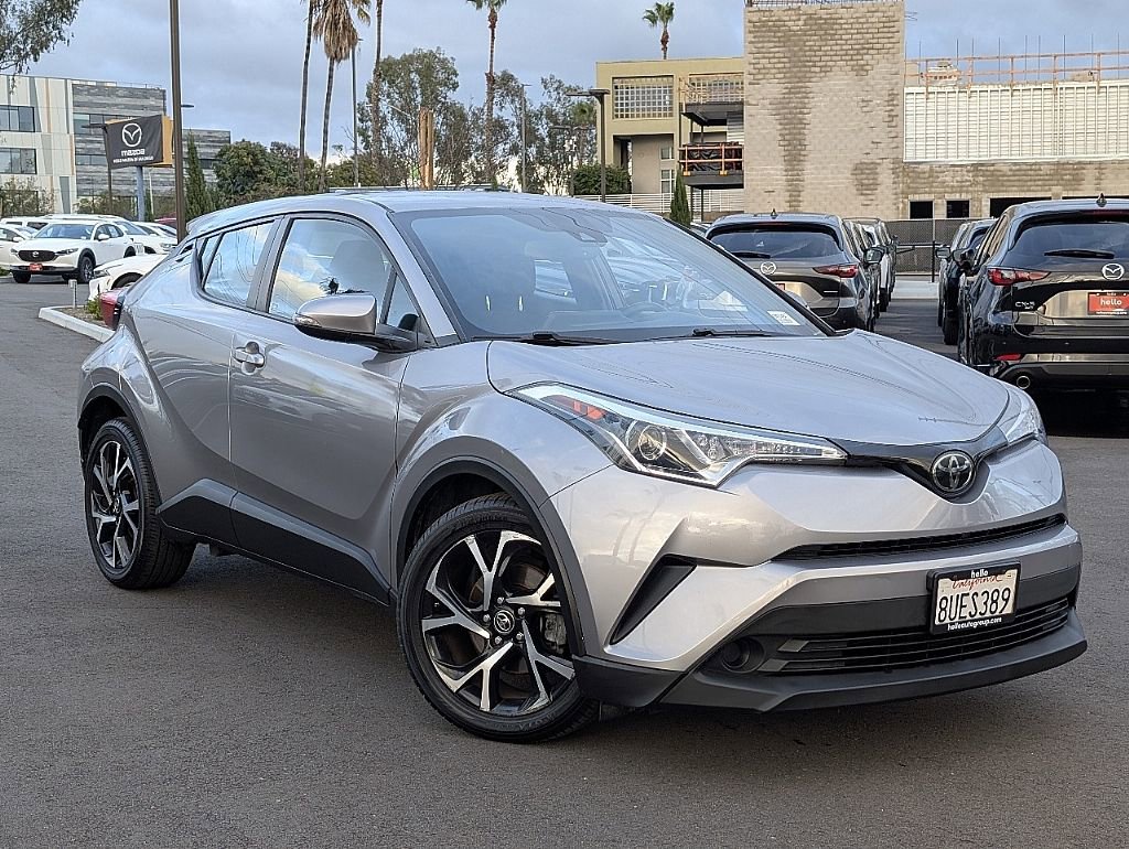 Used 2018 Toyota C-HR XLE image 3