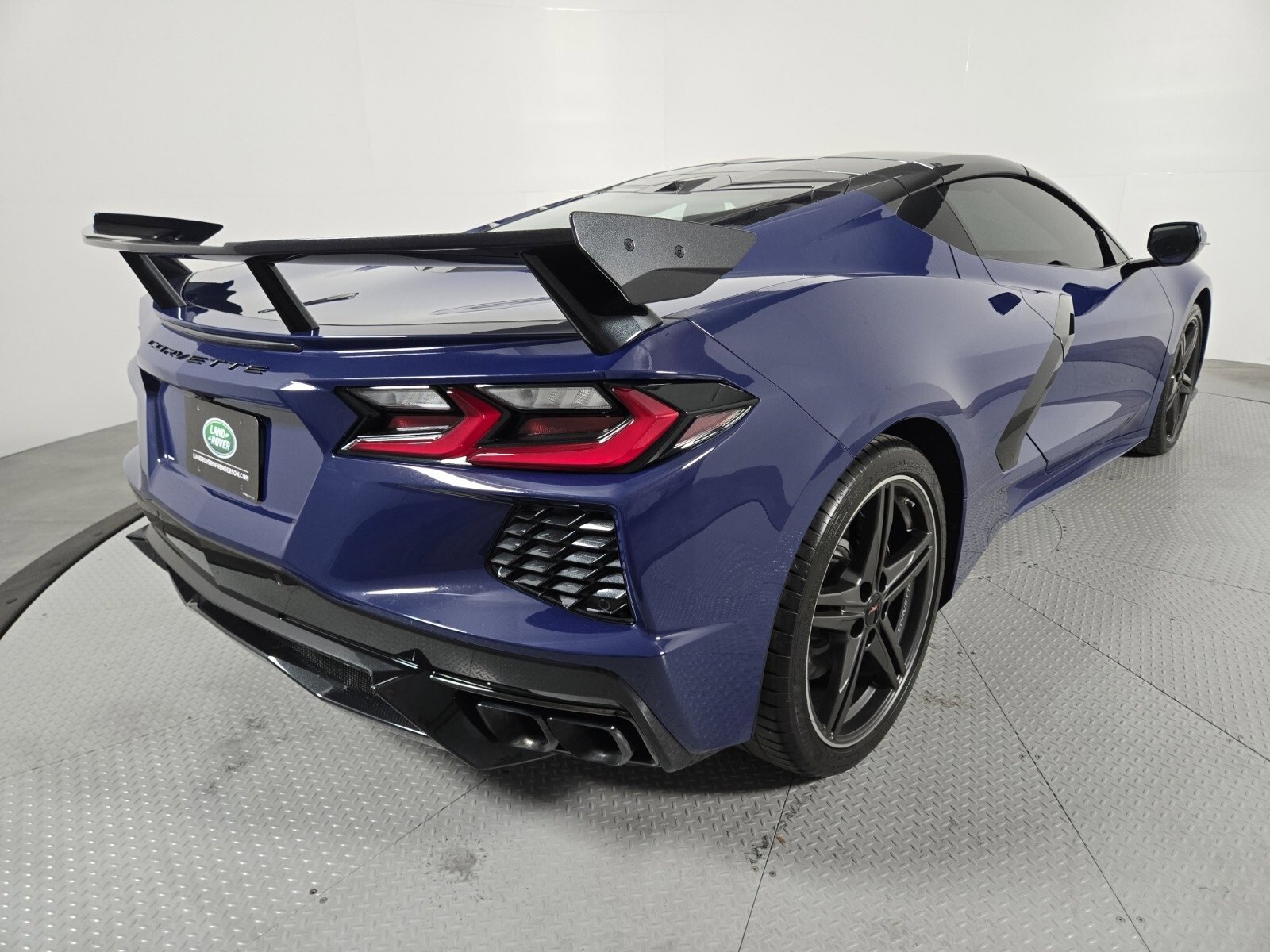 Used 2025 Chevrolet Corvette Stingray Coupe w/ Z51 Performance Package image 5