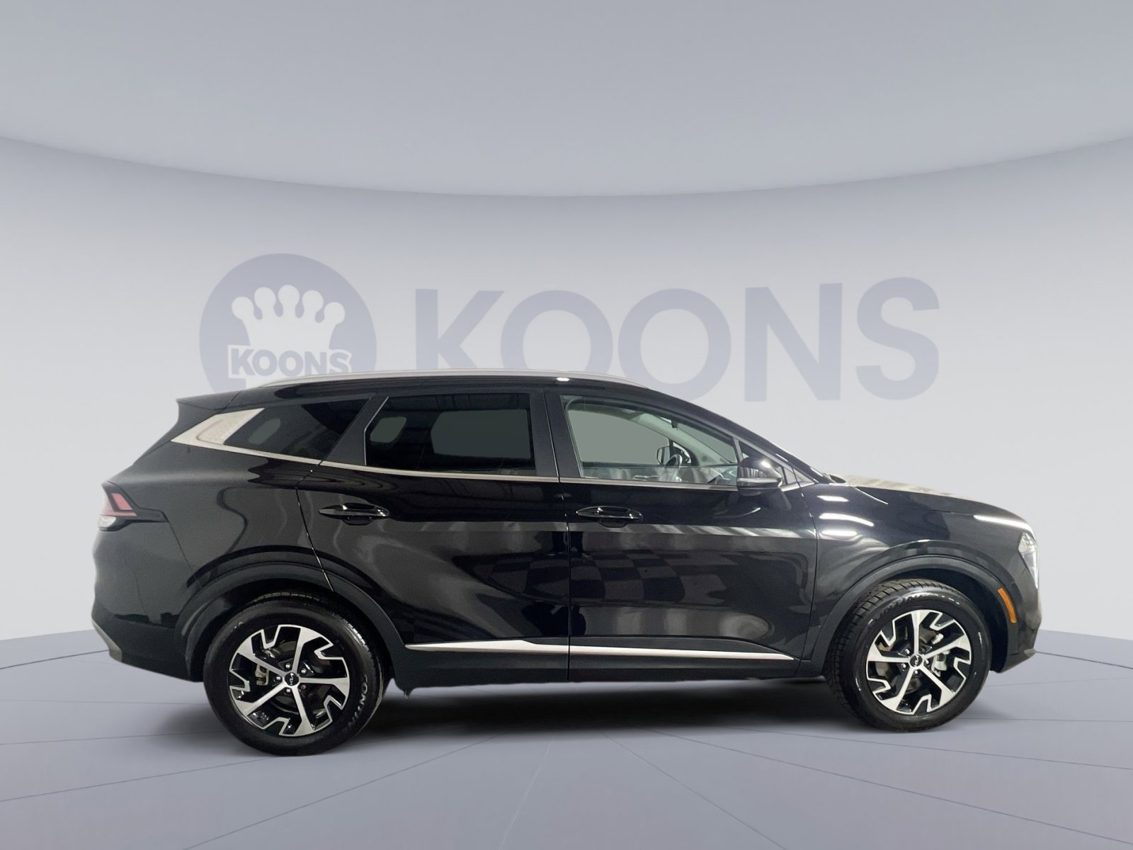 Used 2023 Kia Sportage EX image 8