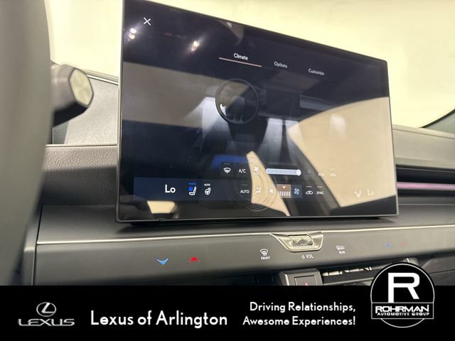 Certified 2026 Lexus ES 350e w/ Convenience Package FWD image 9