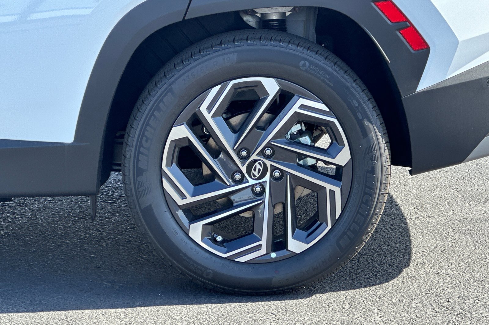 New 2025 Hyundai Tucson Limited image 24