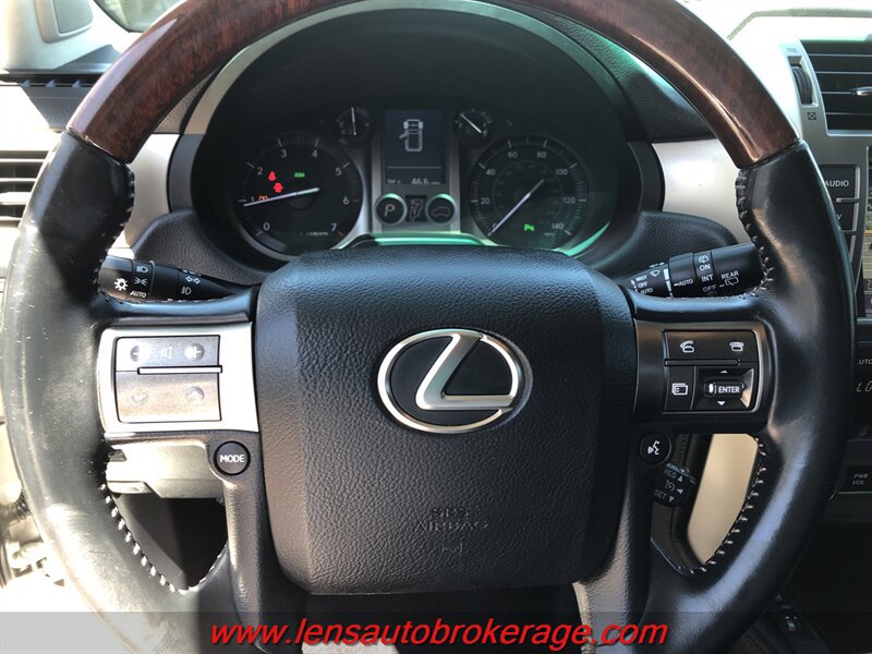 Used 2014 Lexus GX 460 w/ Premium Package AWD/4WD image 13