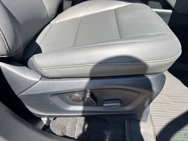 New 2027 Ford Explorer Active w/ Active Comfort Package RWD image 12