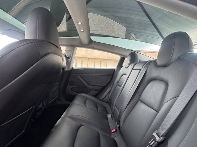 Used 2023 Tesla Model 3 Standard Range image 10