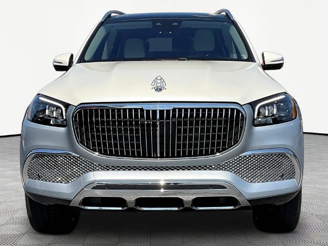 Used 2023 Mercedes-Benz Maybach GLS 600 4MATIC image 2