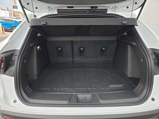 New 2026 Chevrolet Trax RS w/ Driver Confidence Package image 10