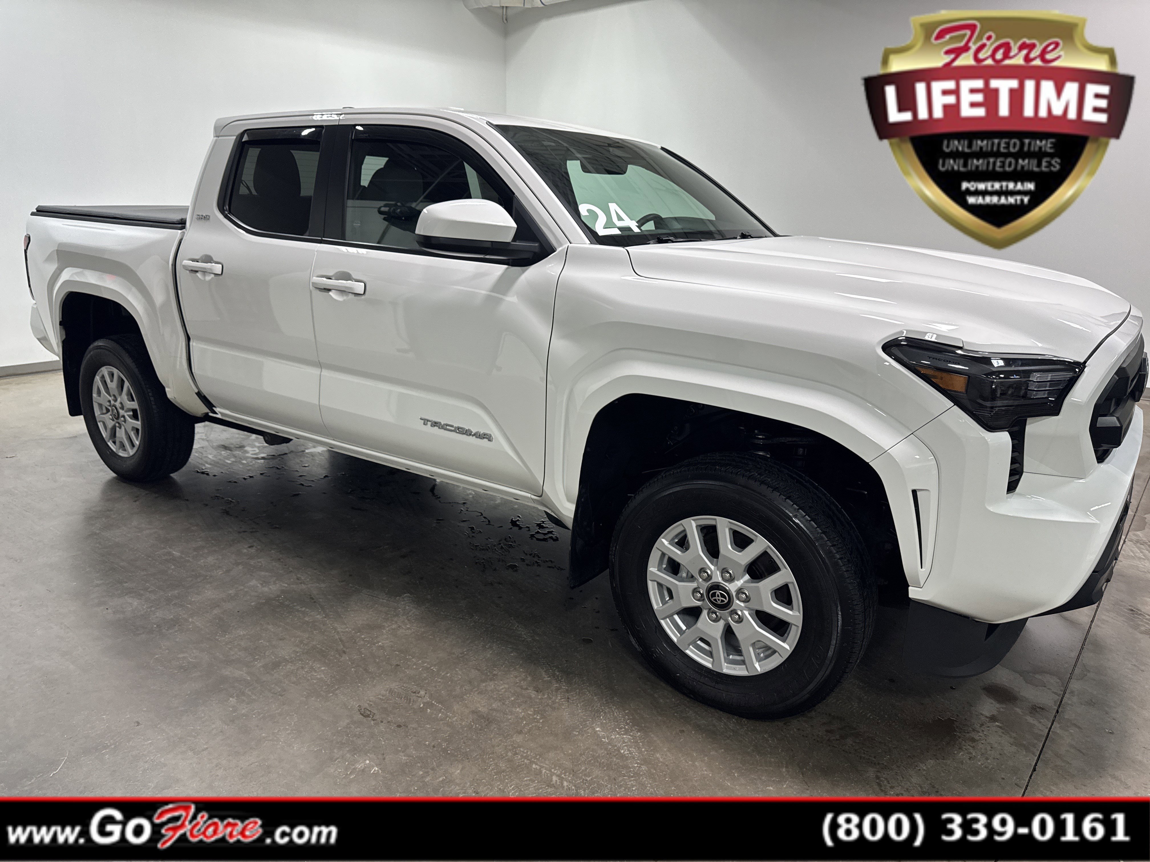 Used 2024 Toyota Tacoma SR5 image 1
