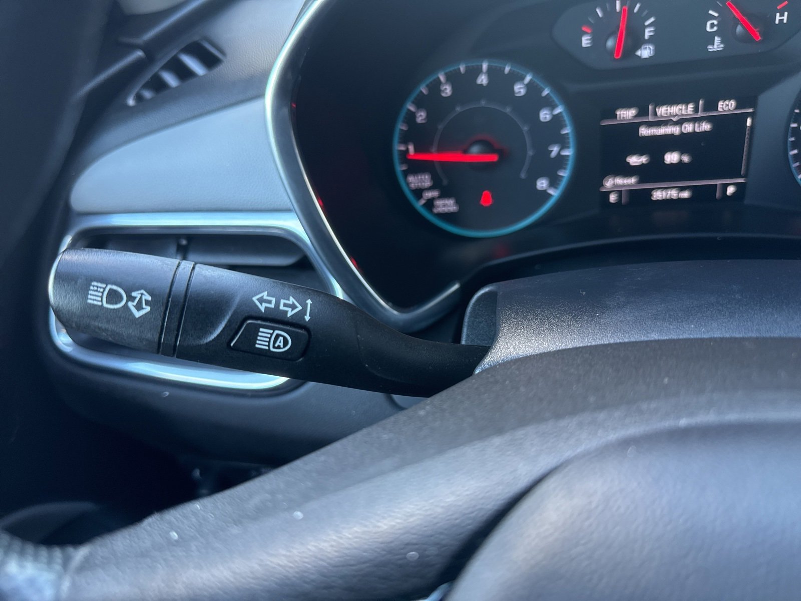 Used 2020 Chevrolet Equinox LS image 33