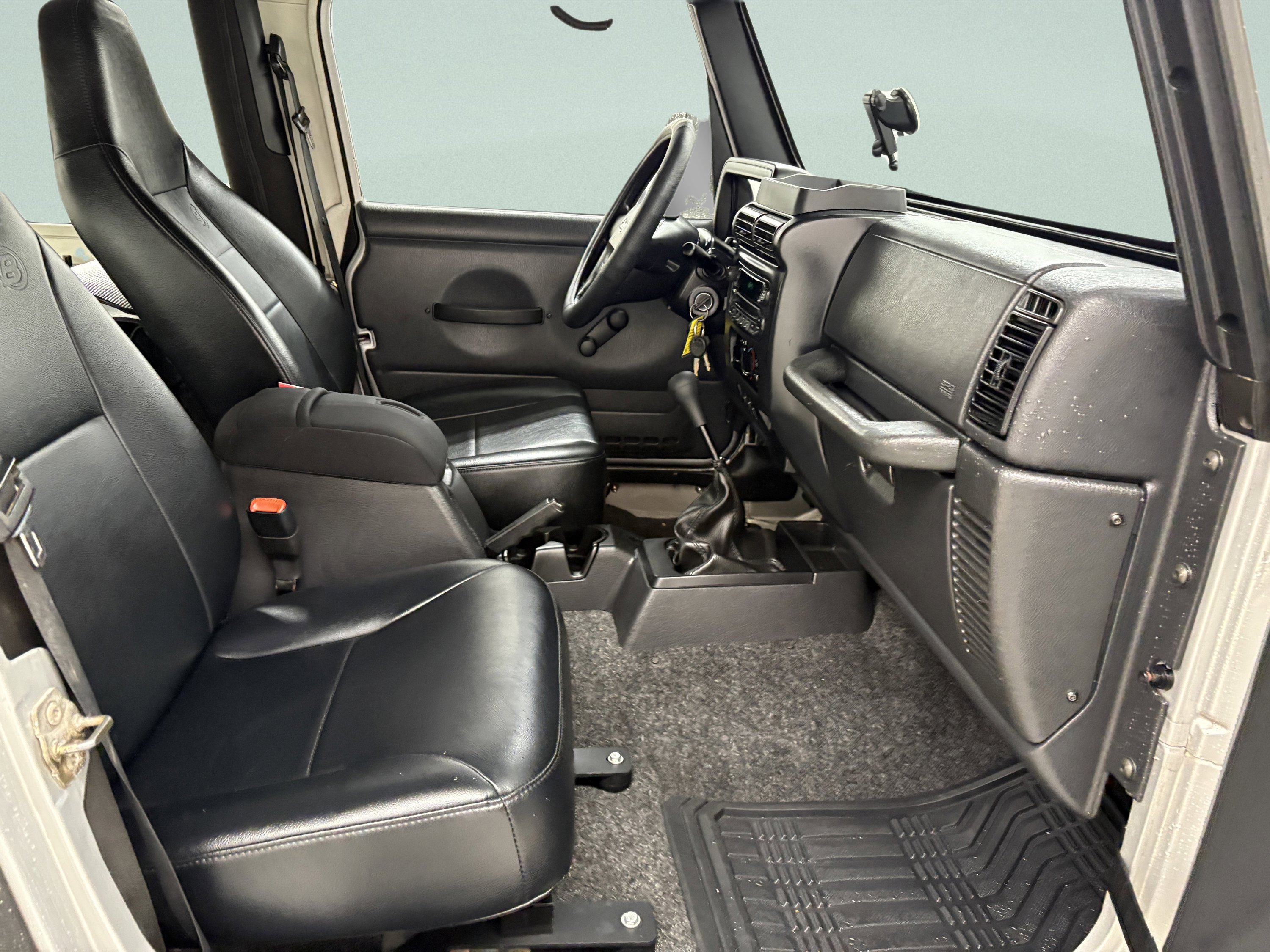 Used 2006 Jeep Wrangler X w/ Tire & Wheel Group (Ecco) image 18