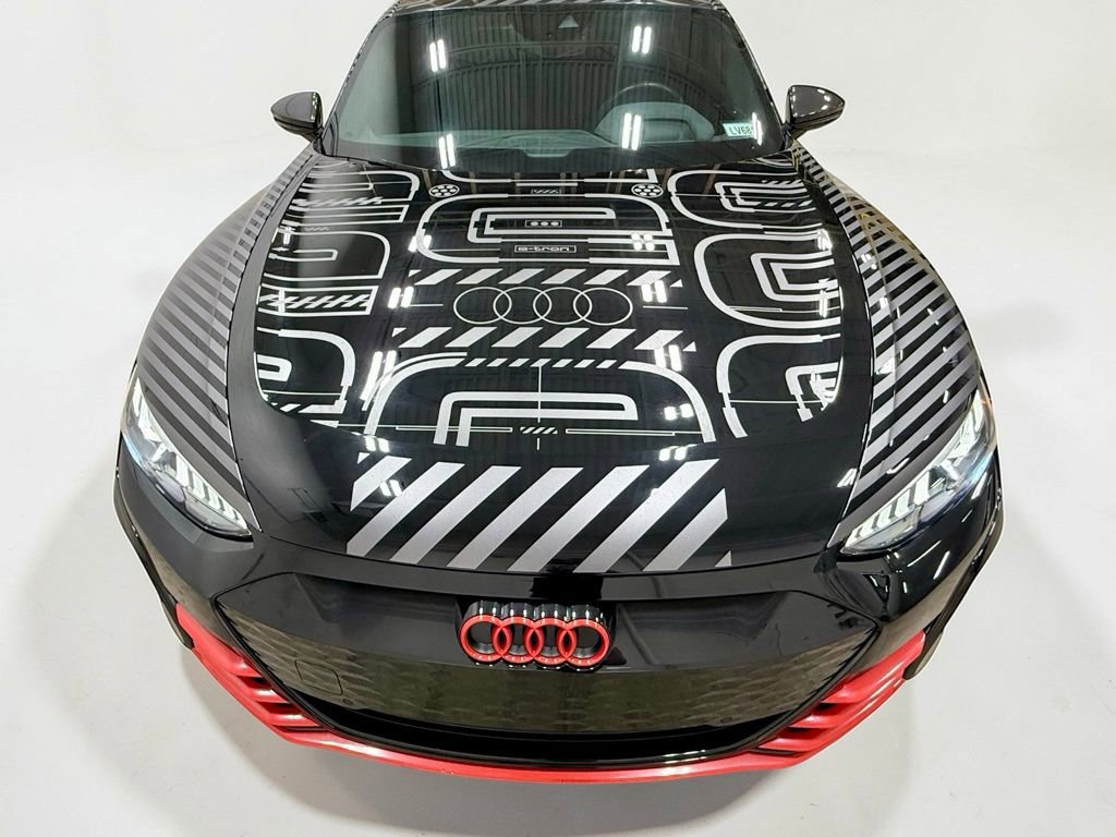 Used 2023 Audi RS e-tron GT image 16